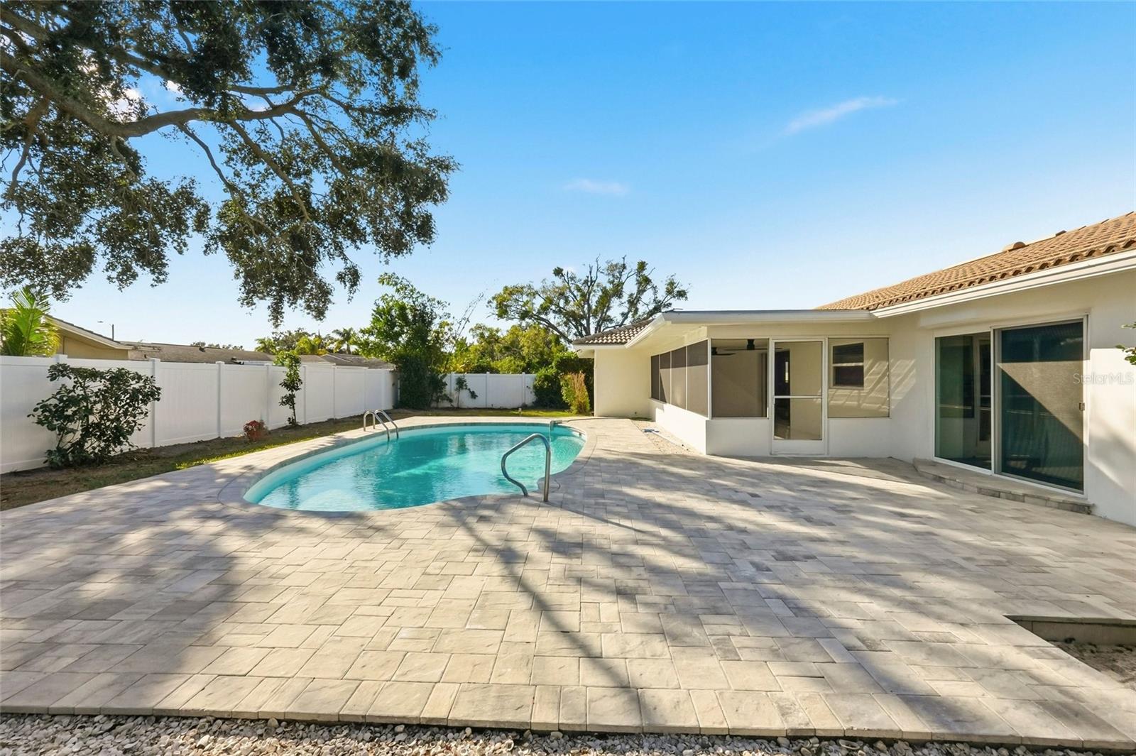 Image 28 of 38 For 1101 Mcfarland Street