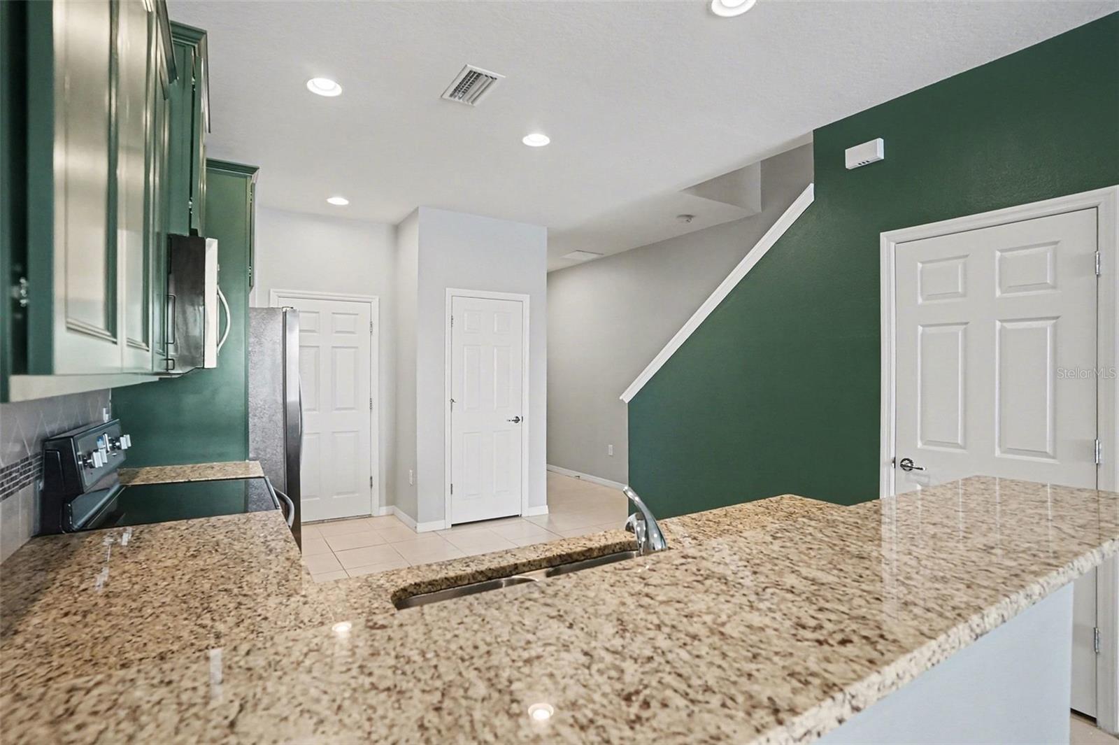 Image 10 of 28 For 9138 Hillcroft Drive