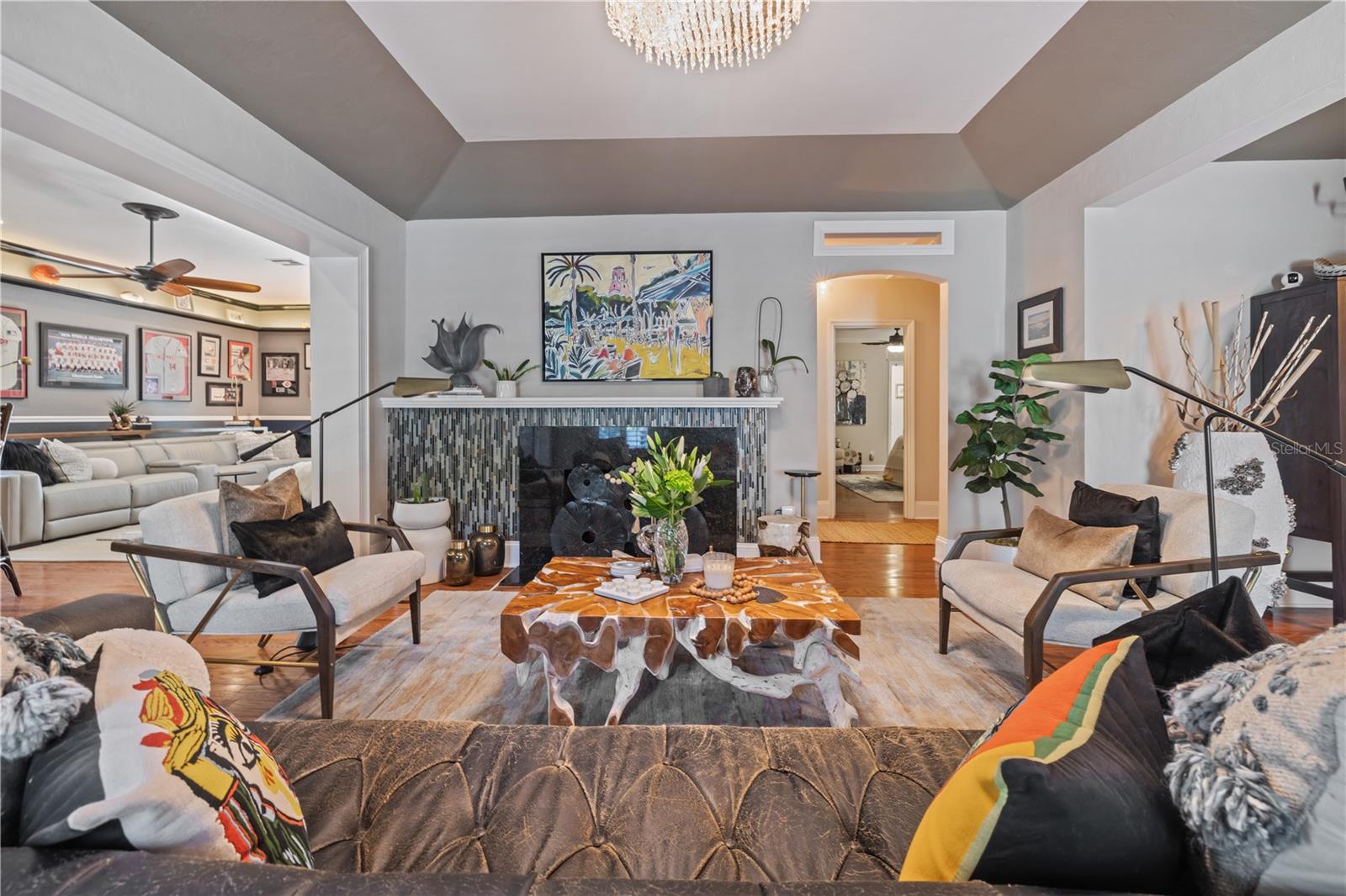 Image 2 of 41 For 720 Brightwaters Boulevard Ne