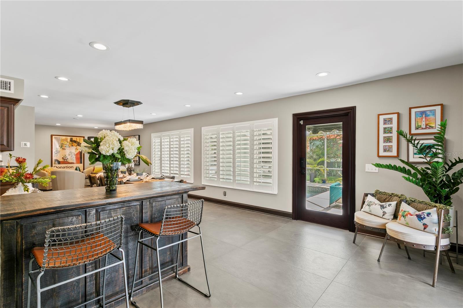 Image 23 of 41 For 720 Brightwaters Boulevard Ne