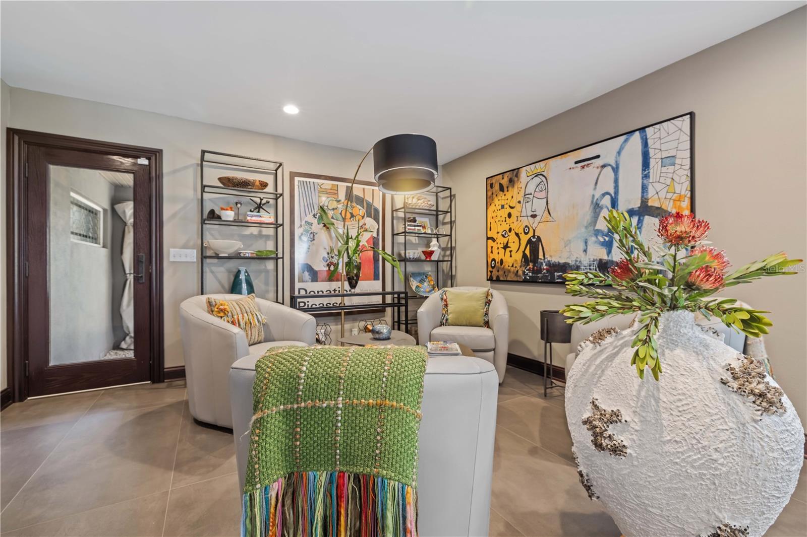 Image 24 of 41 For 720 Brightwaters Boulevard Ne