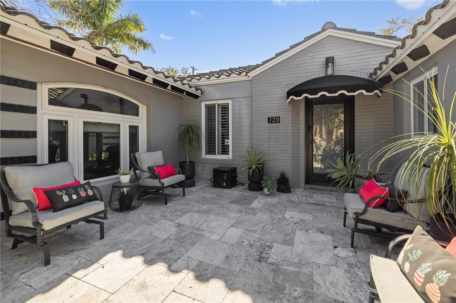 Image 29 of 41 For 720 Brightwaters Boulevard Ne