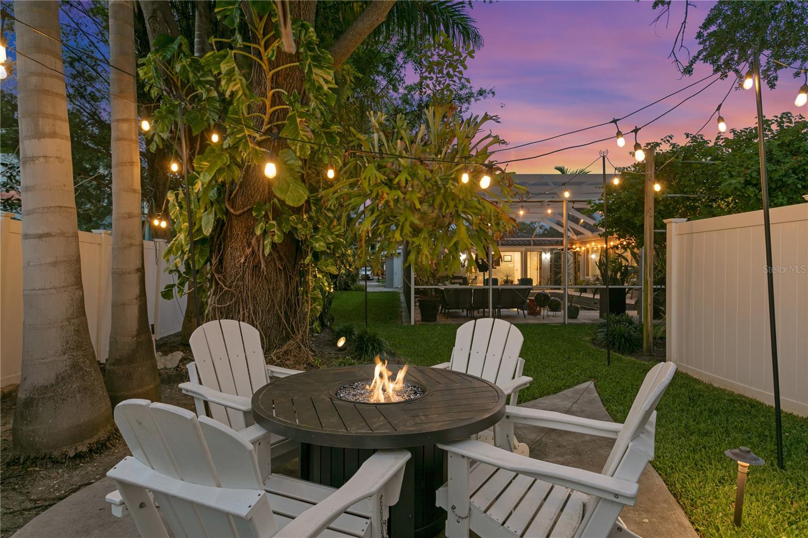 Image 4 of 41 For 720 Brightwaters Boulevard Ne