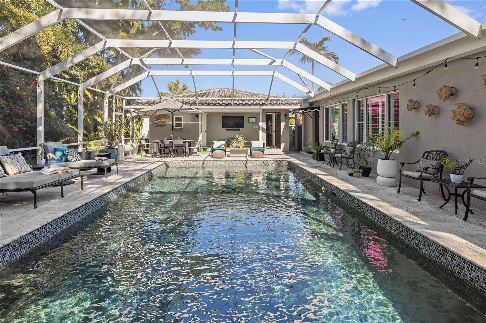 Image 5 of 41 For 720 Brightwaters Boulevard Ne