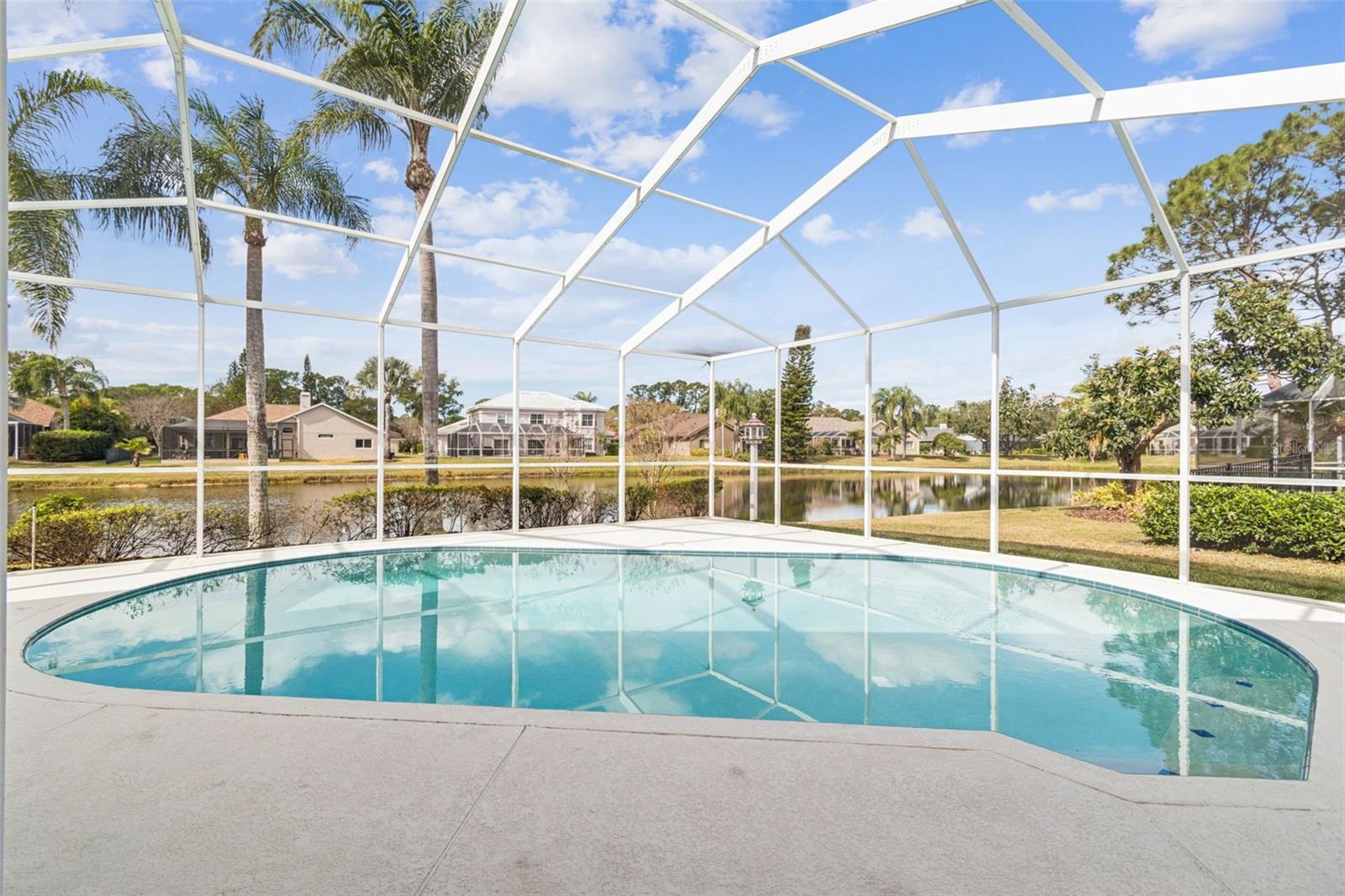 Image 18 of 40 For 16306 Colwood Drive