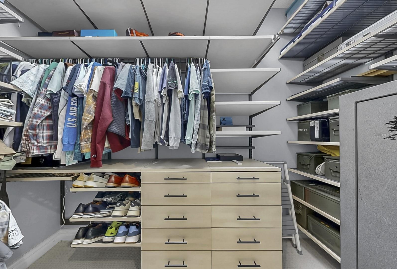 Image 21 of 42 For 6951 Crestpoint Drive