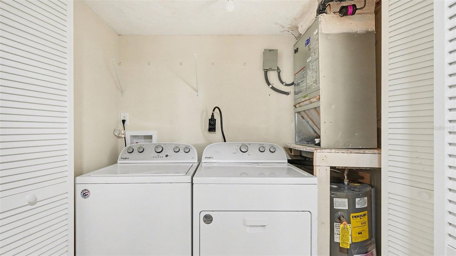 Image 21 of 33 For 1277 Seagull Point 156