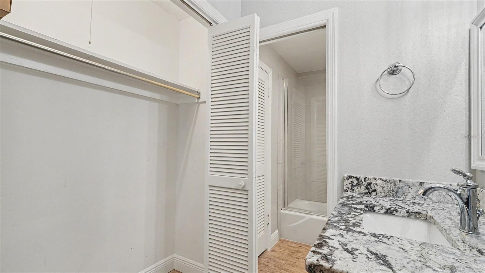 Image 26 of 33 For 1277 Seagull Point 156