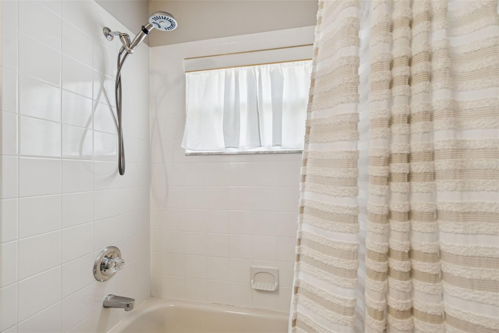 Image 33 of 92 For 10122 Whisper Pointe Drive