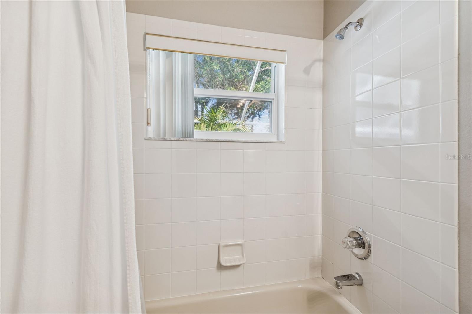 Image 42 of 92 For 10122 Whisper Pointe Drive