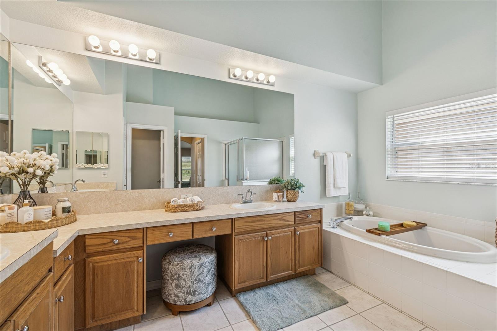 Image 50 of 92 For 10122 Whisper Pointe Drive