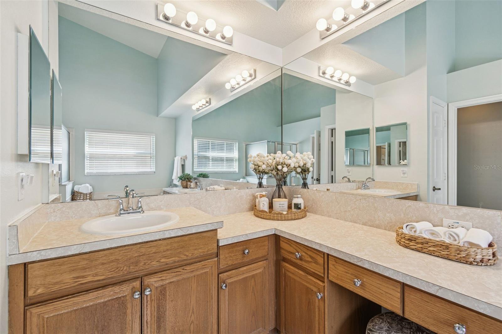 Image 51 of 92 For 10122 Whisper Pointe Drive