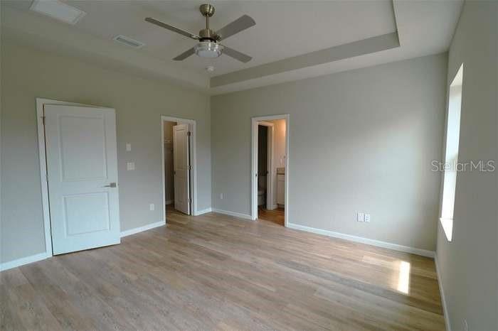 Image 10 of 21 For 3904 Everett Street 2