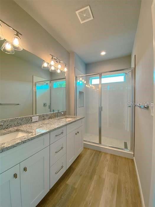 Image 13 of 21 For 3904 Everett Street 2