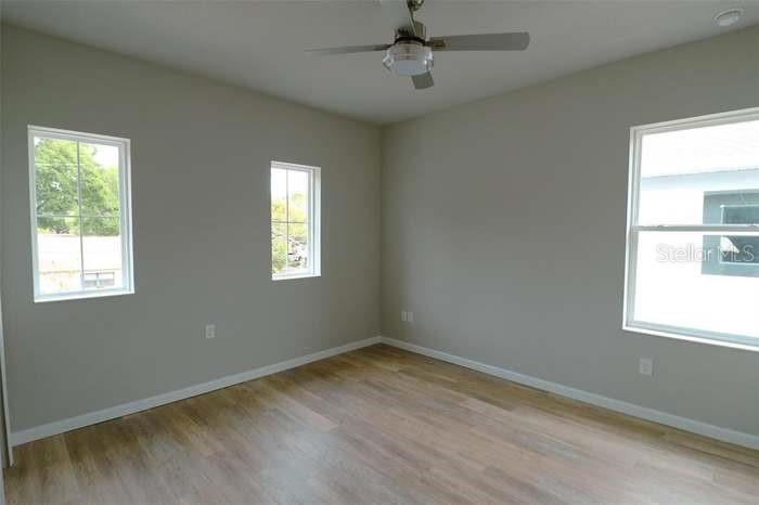 Image 19 of 21 For 3904 Everett Street 2