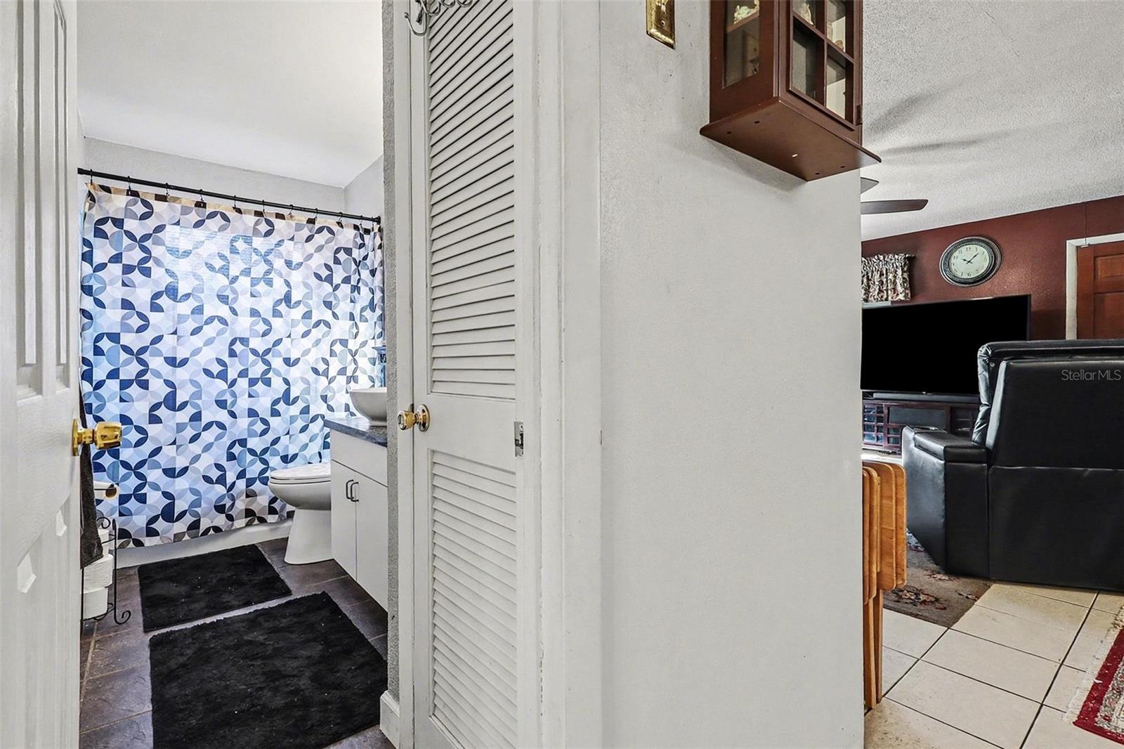 Image 15 of 30 For 2951 Kathryn Avenue