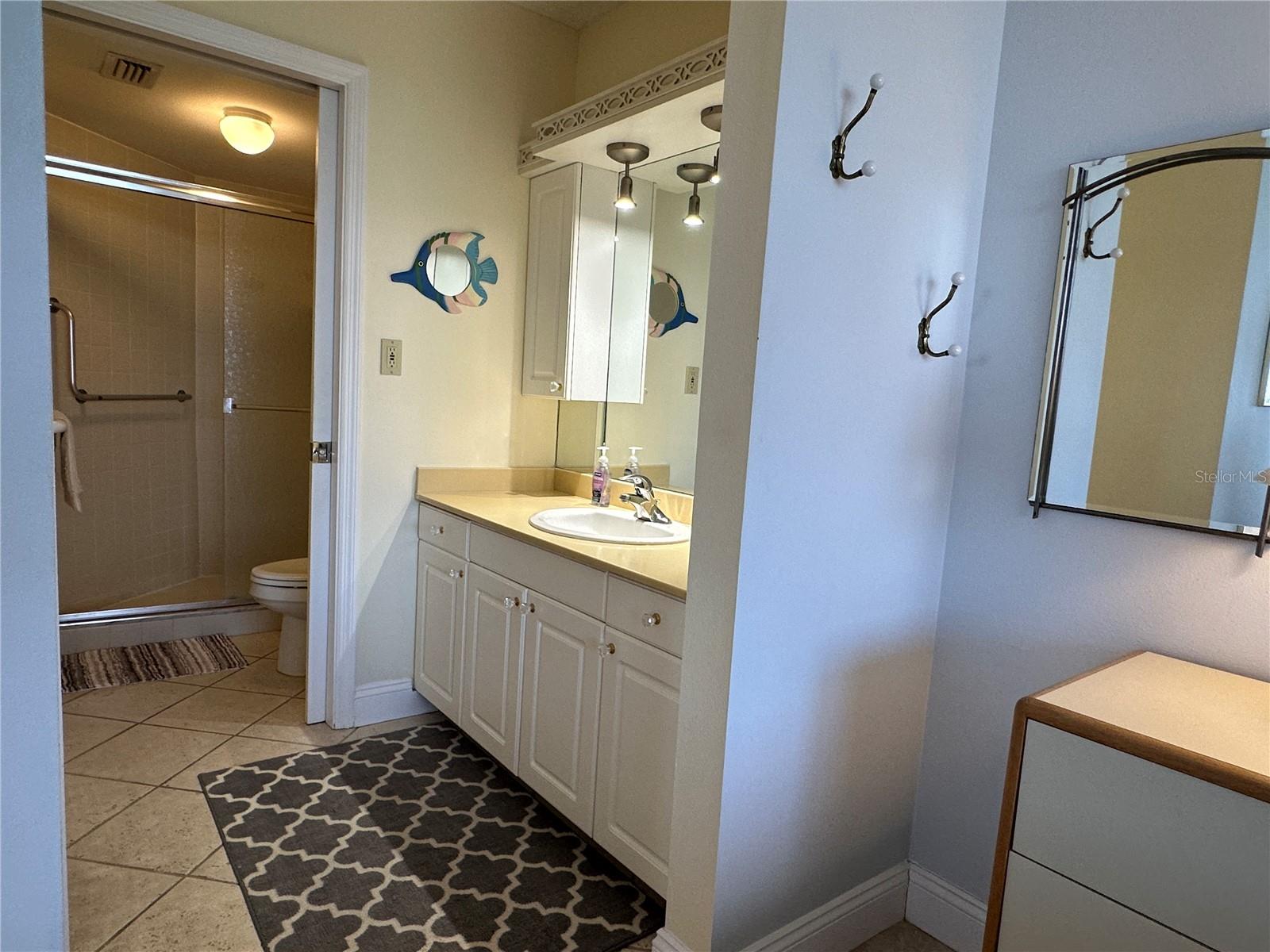 Image 12 of 28 For 6295 Bahia Del Mar Circle 408
