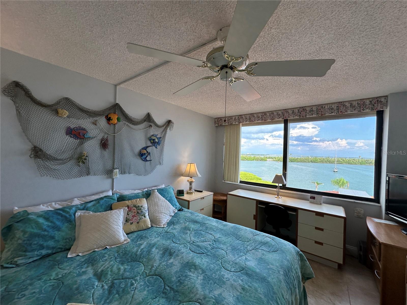 Image 14 of 28 For 6295 Bahia Del Mar Circle 408