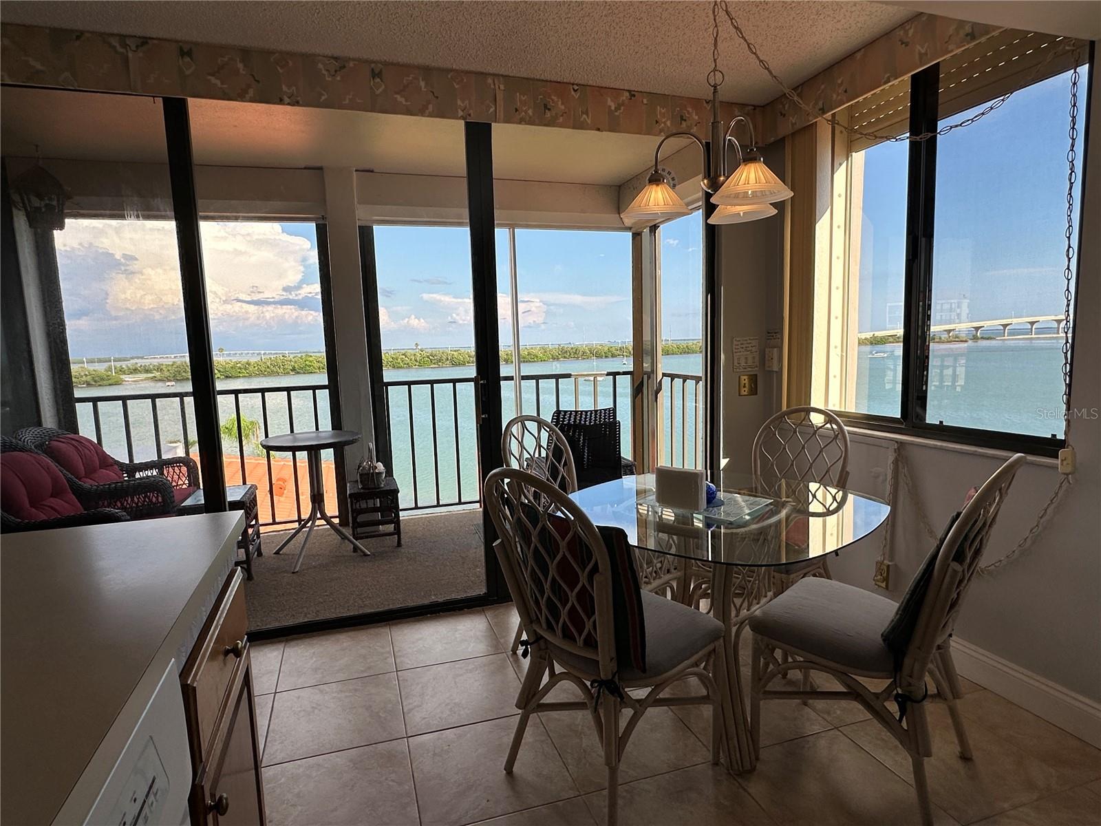 Image 19 of 28 For 6295 Bahia Del Mar Circle 408
