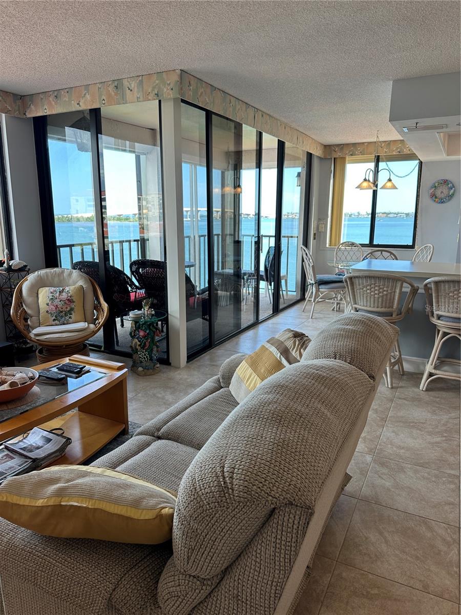 Image 22 of 28 For 6295 Bahia Del Mar Circle 408