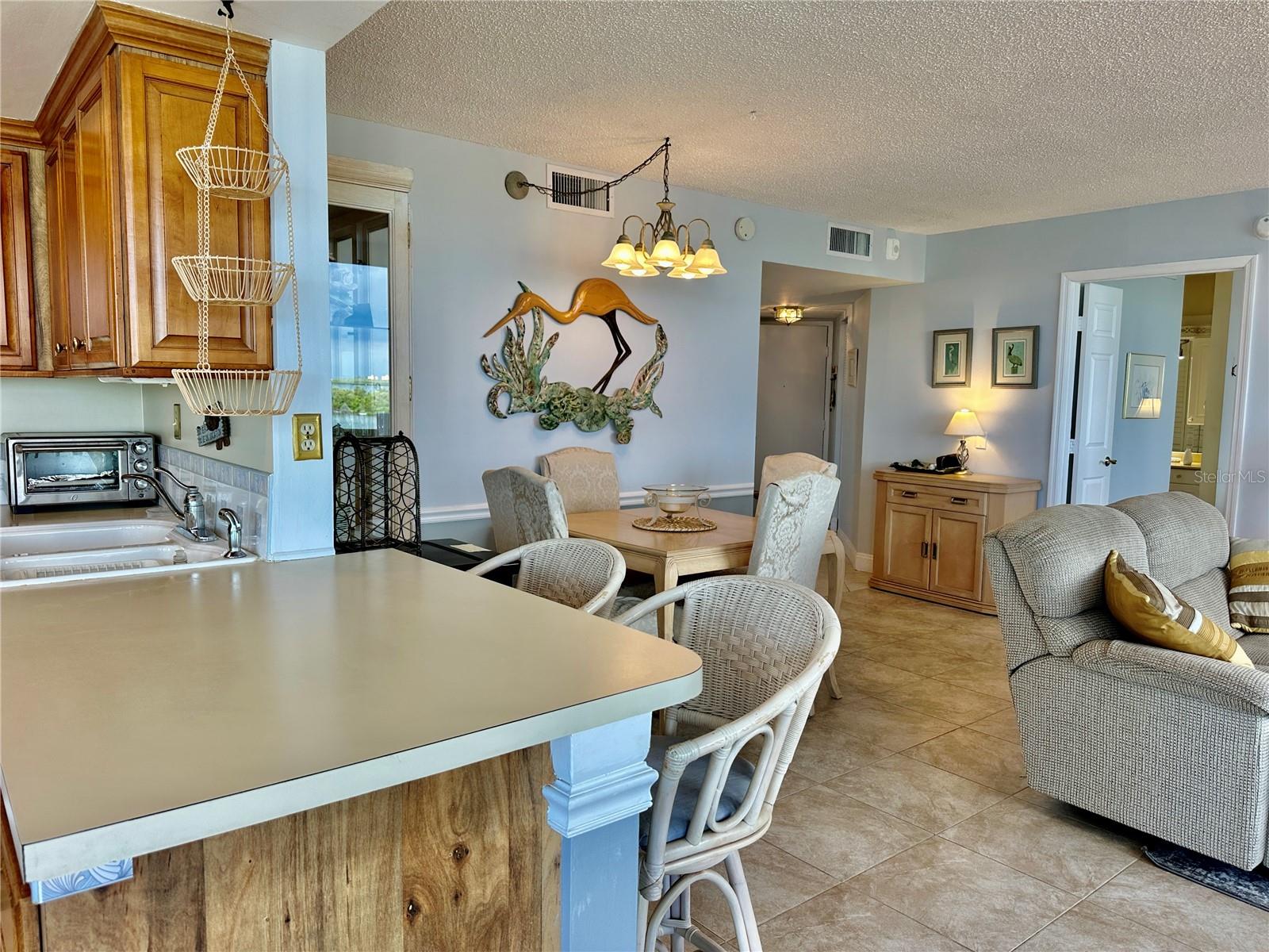 Image 6 of 28 For 6295 Bahia Del Mar Circle 408