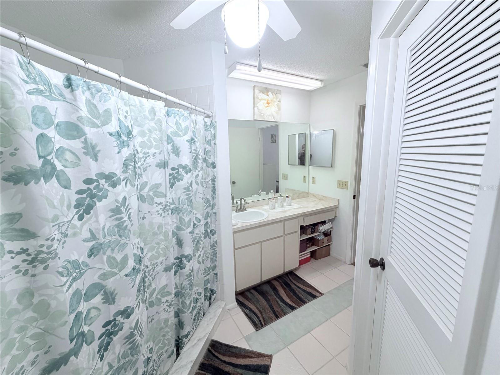 Image 31 of 62 For 4523 Glen Hollow