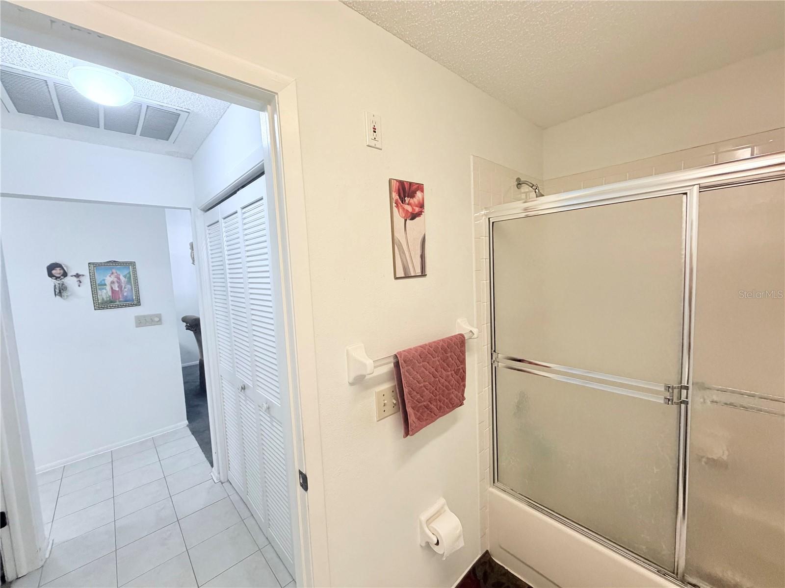 Image 37 of 62 For 4523 Glen Hollow