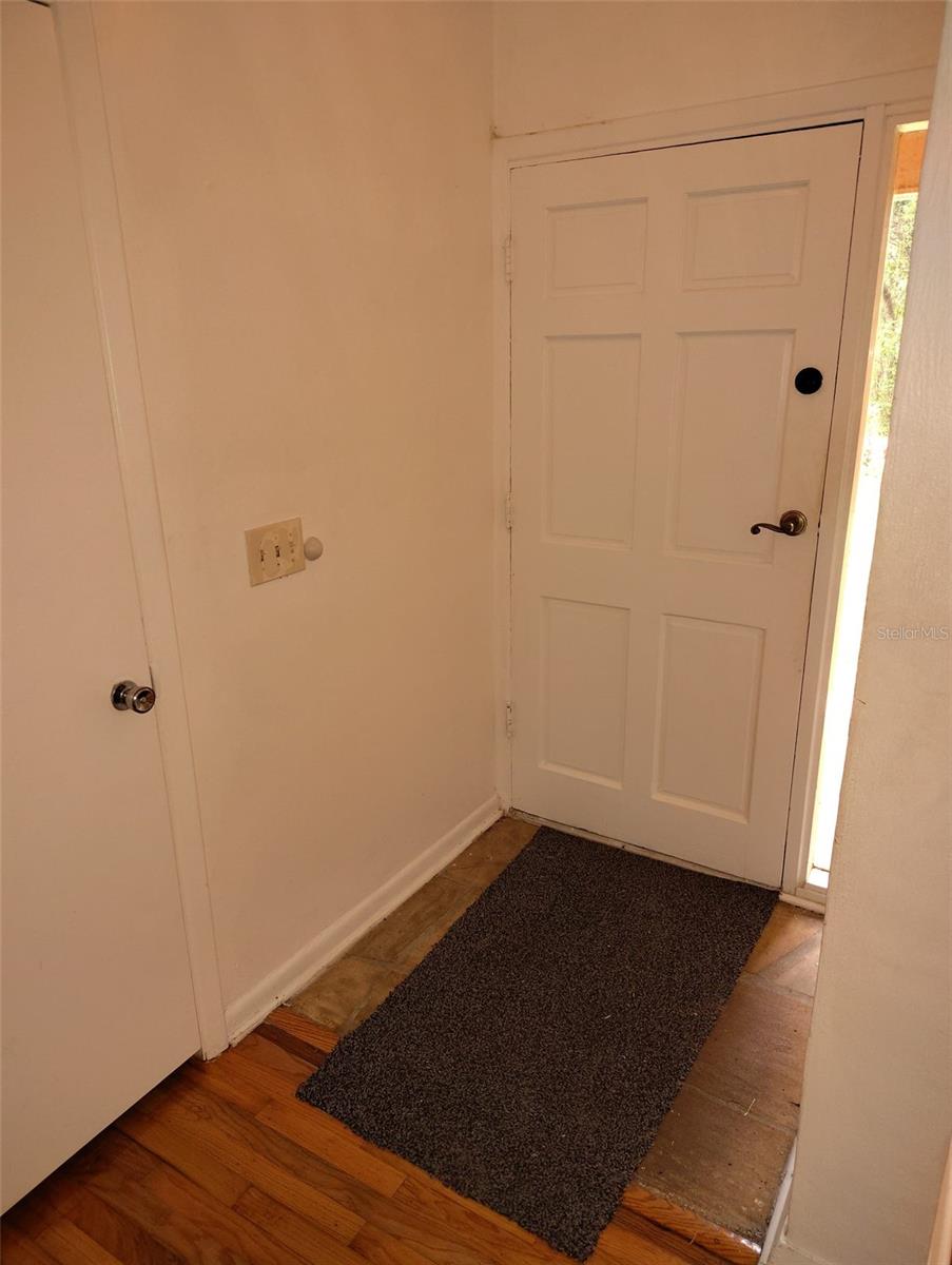 Image 3 of 12 For 1104 Cedar Lake Drive