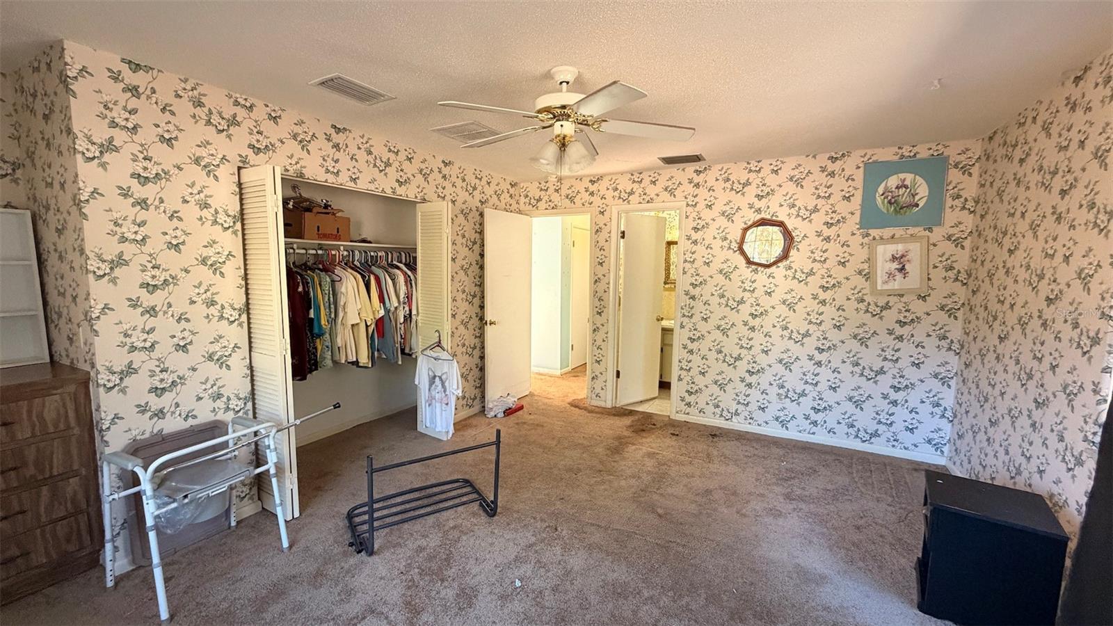 Image 18 of 24 For 5665 Shady Acres Drive