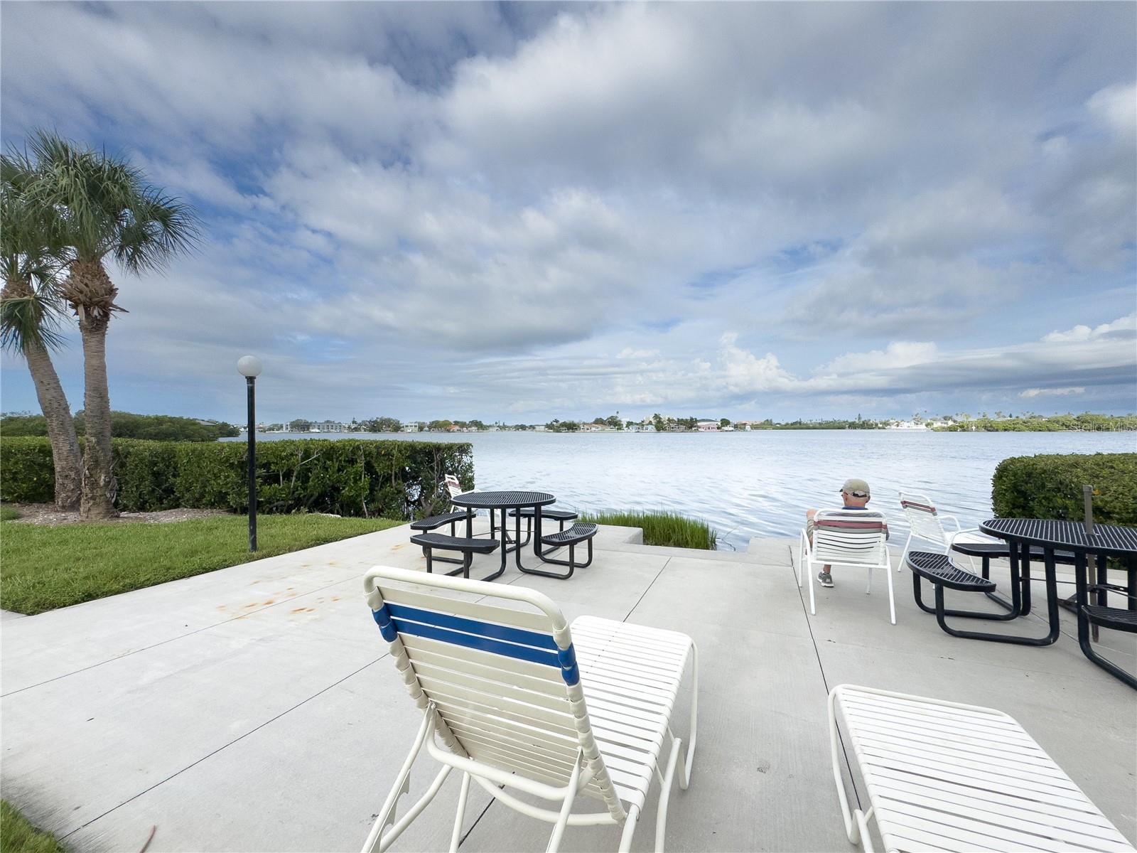 Image 36 of 52 For 12760 Indian Rocks Road 510