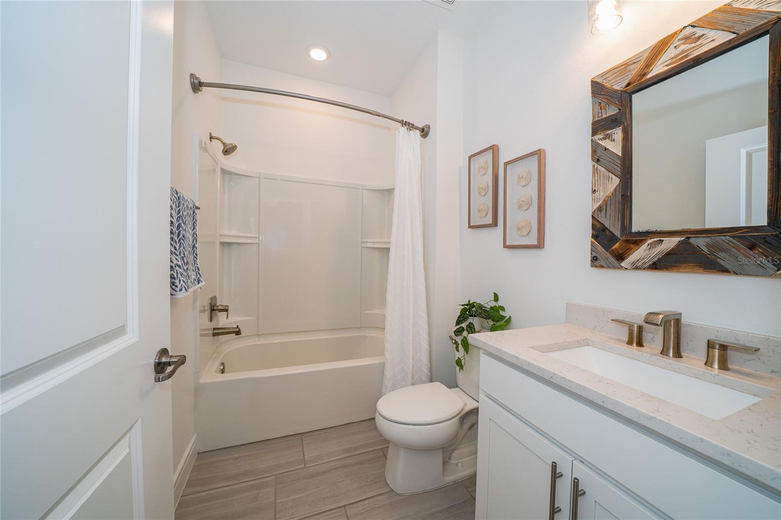 Image 31 of 55 For 5597 Bay Tide Court