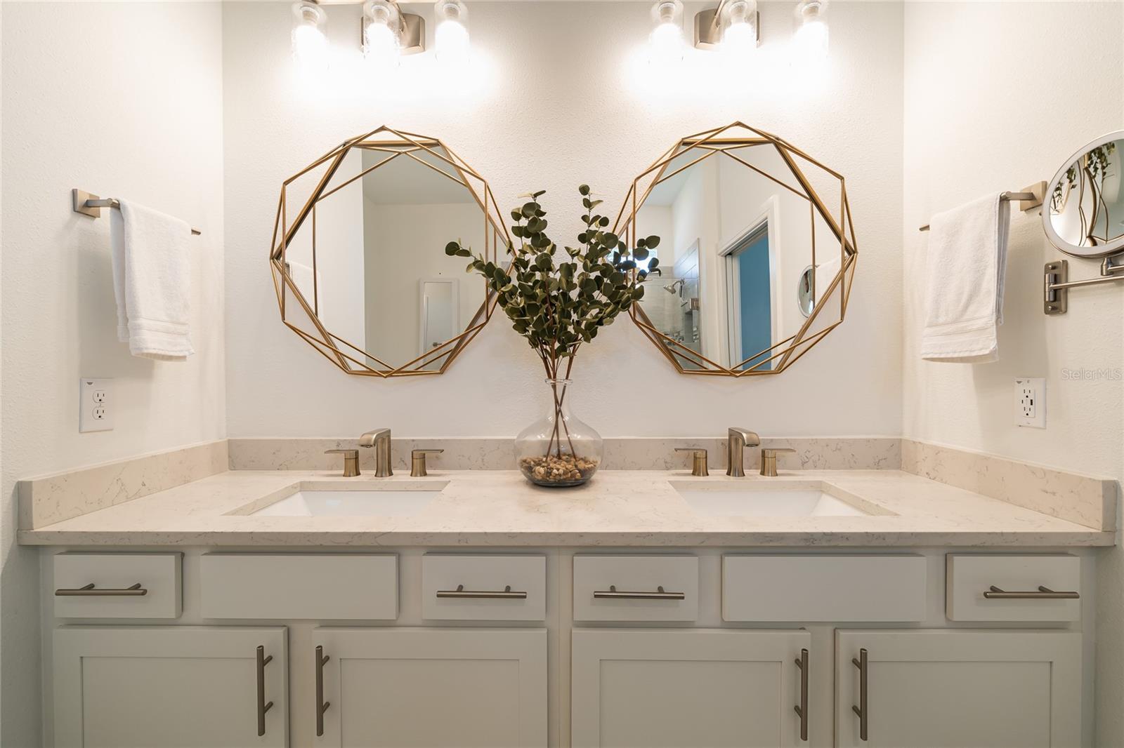 Image 35 of 55 For 5597 Bay Tide Court