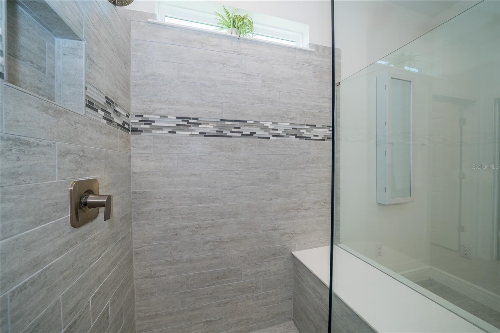 Image 36 of 55 For 5597 Bay Tide Court