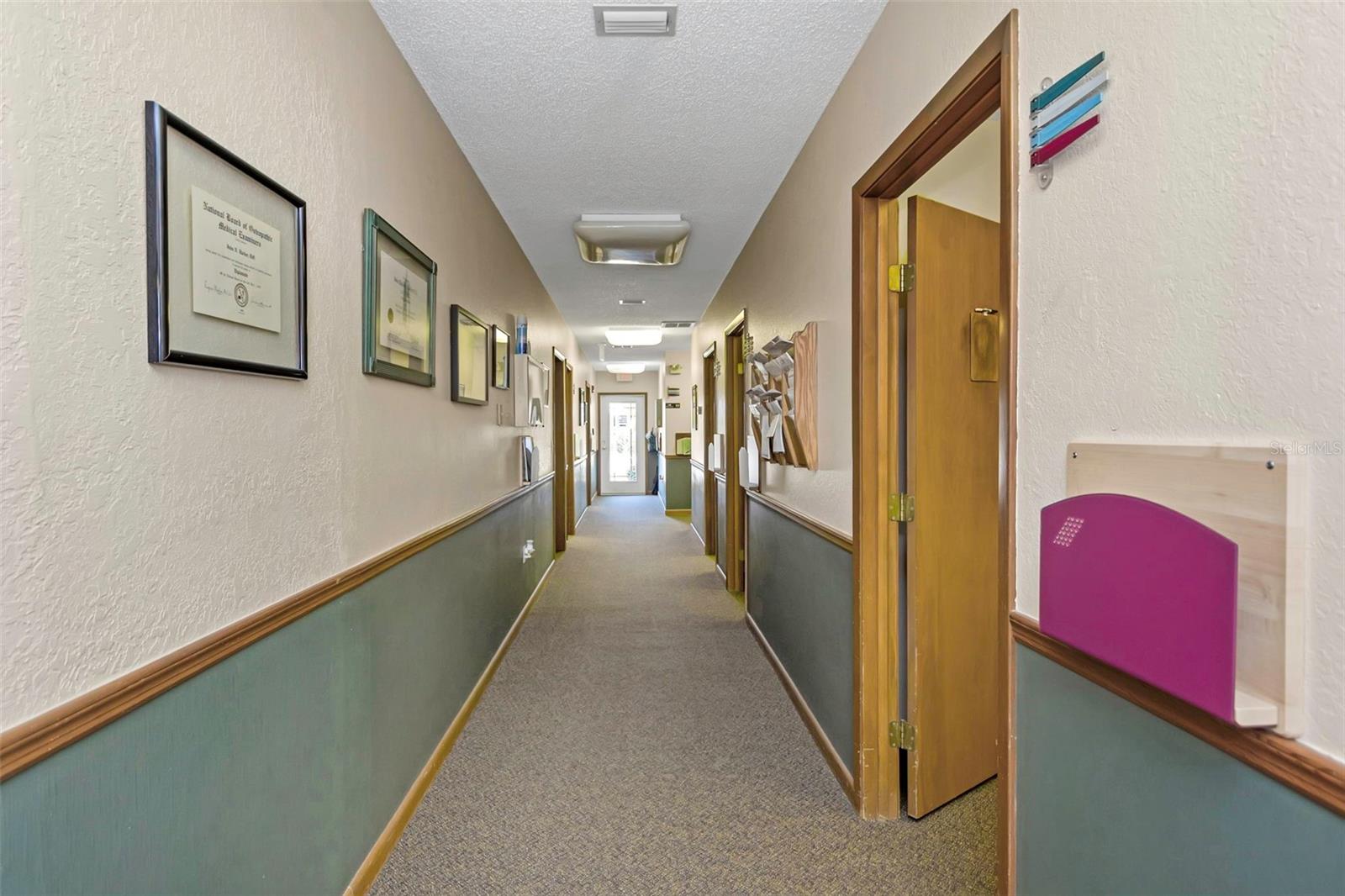 Image 21 of 82 For 701 Hercules Avenue