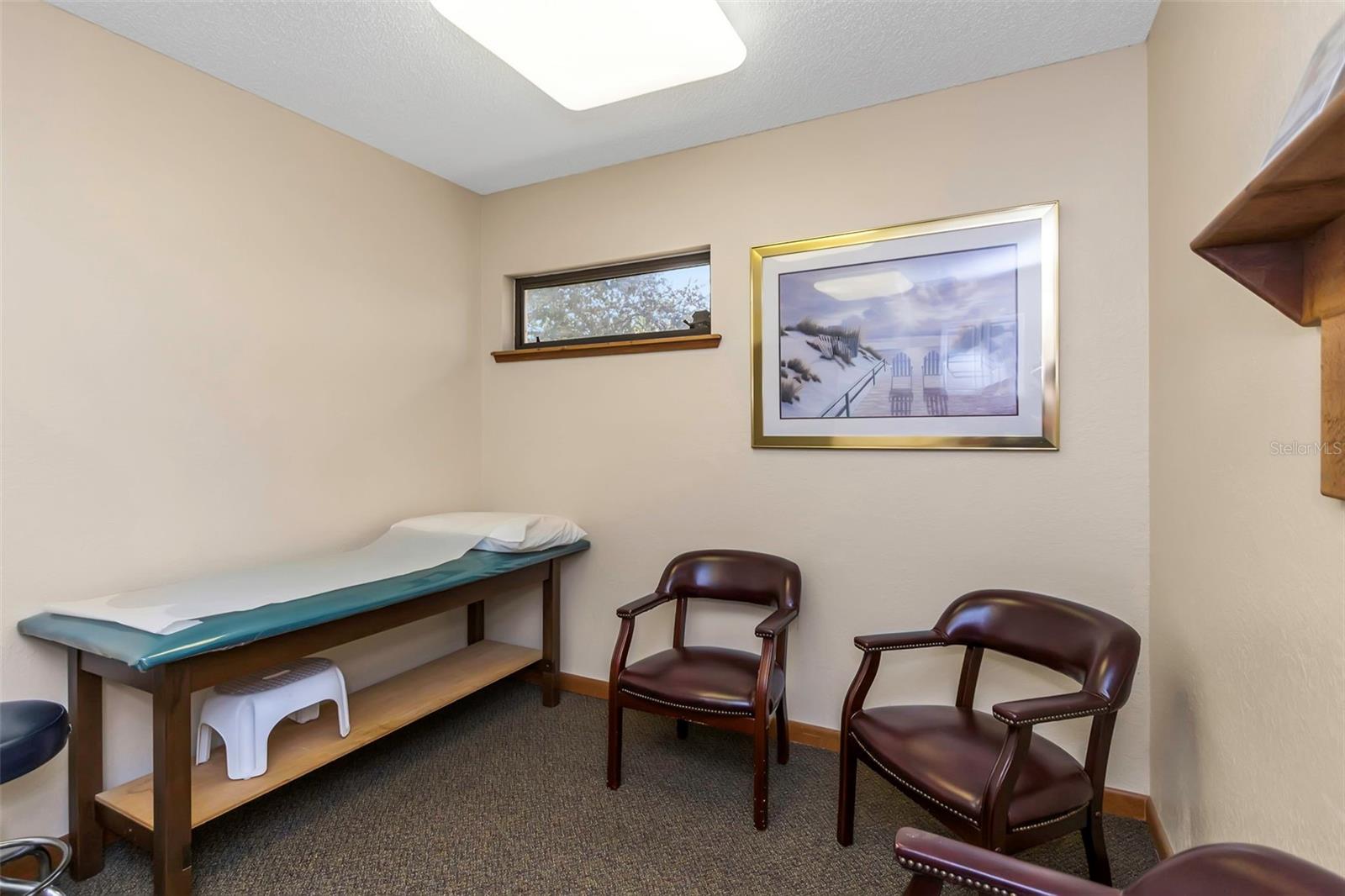 Image 32 of 82 For 701 Hercules Avenue