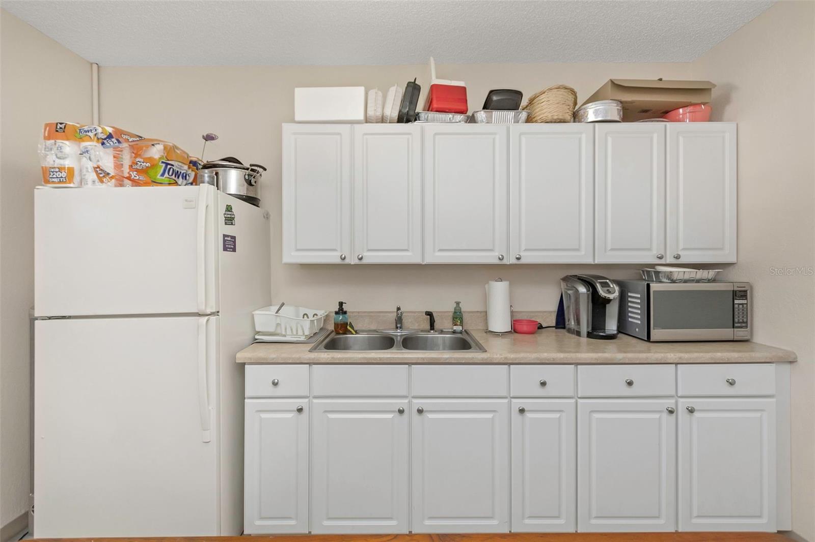 Image 44 of 82 For 701 Hercules Avenue