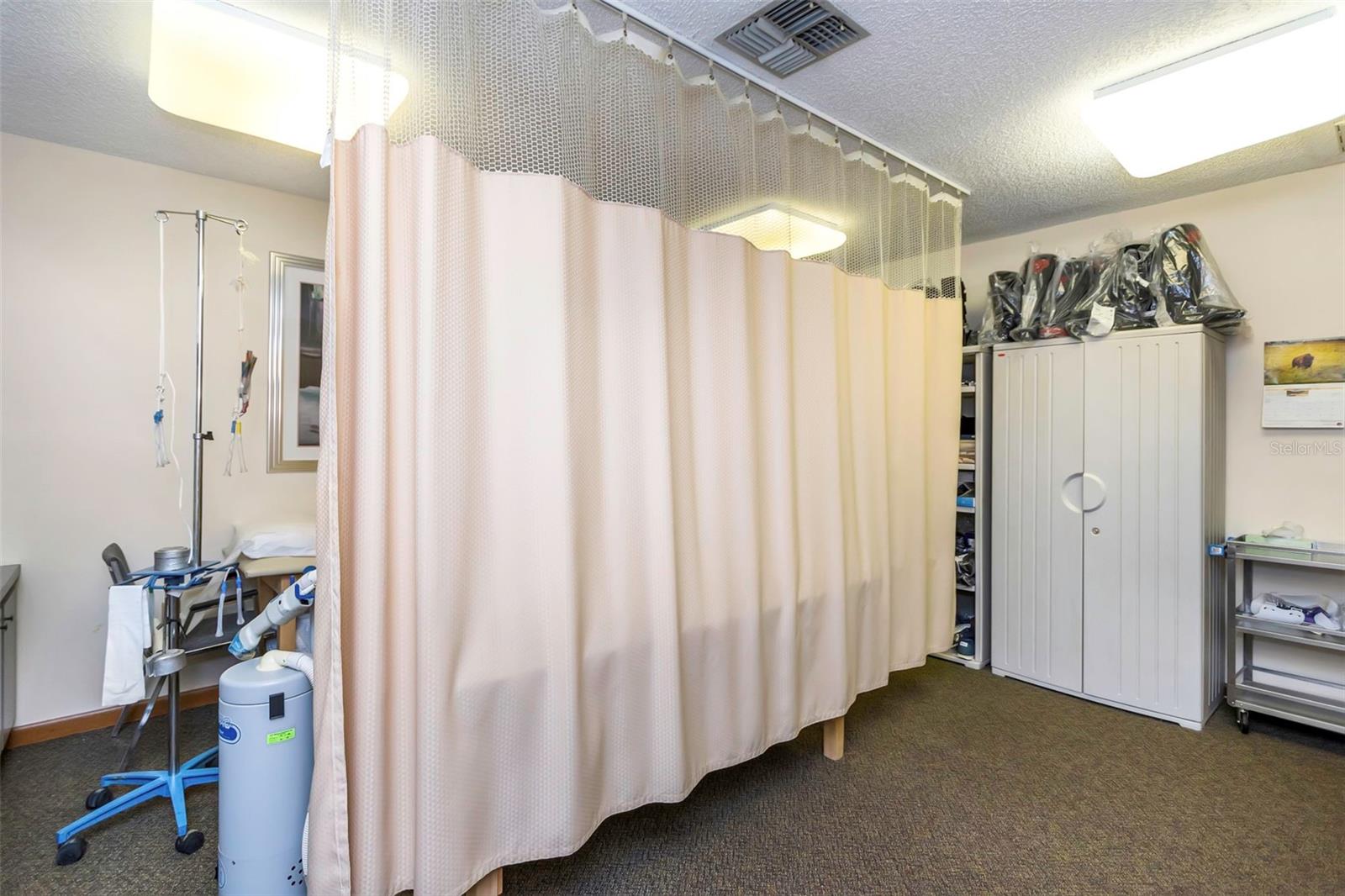 Image 60 of 82 For 701 Hercules Avenue