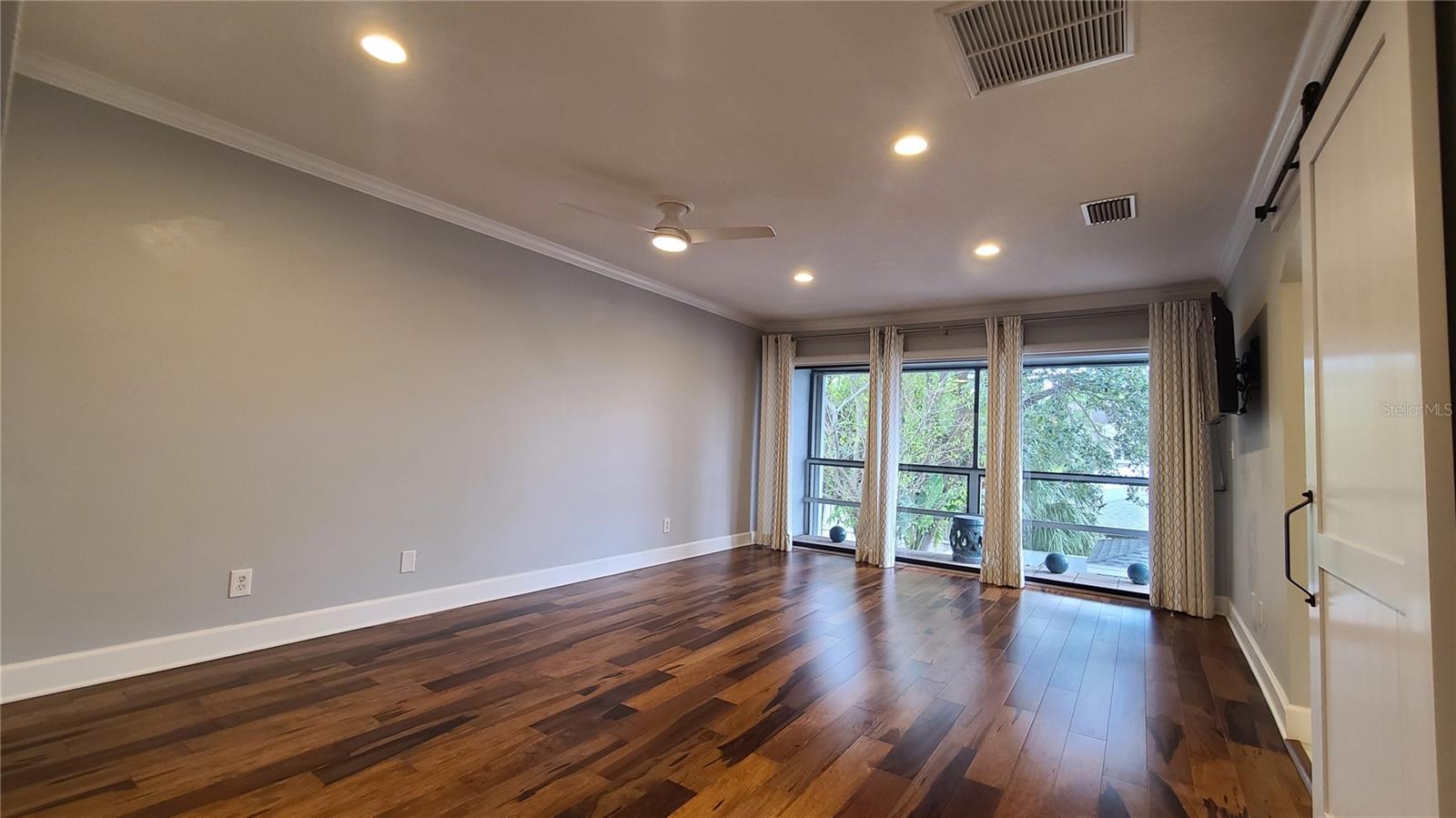 Image 25 of 58 For 114 Targa Court