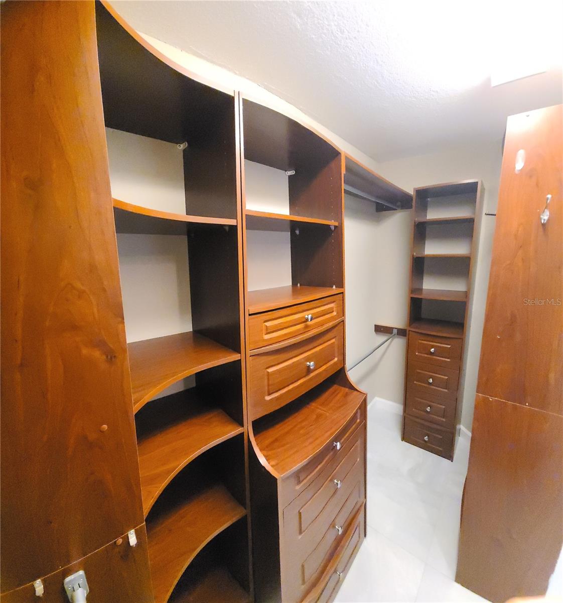 Image 28 of 58 For 114 Targa Court