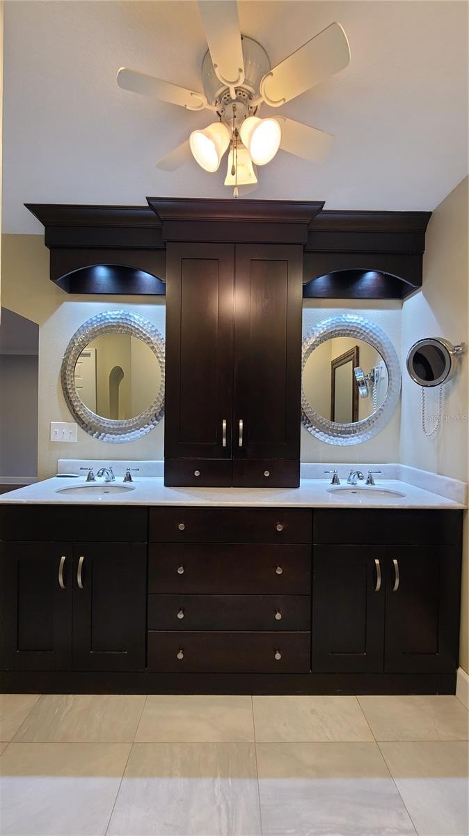 Image 33 of 58 For 114 Targa Court