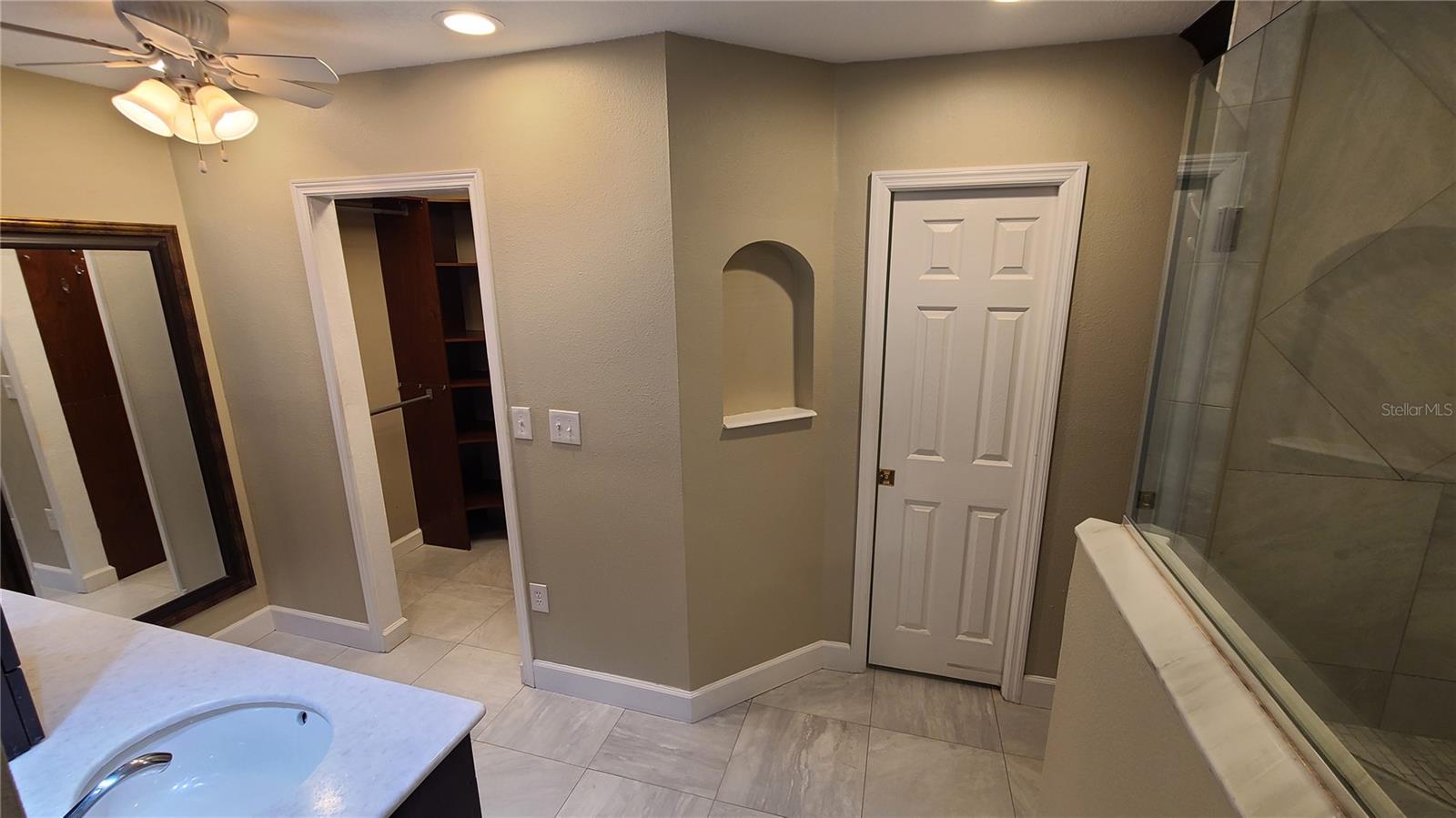 Image 35 of 58 For 114 Targa Court