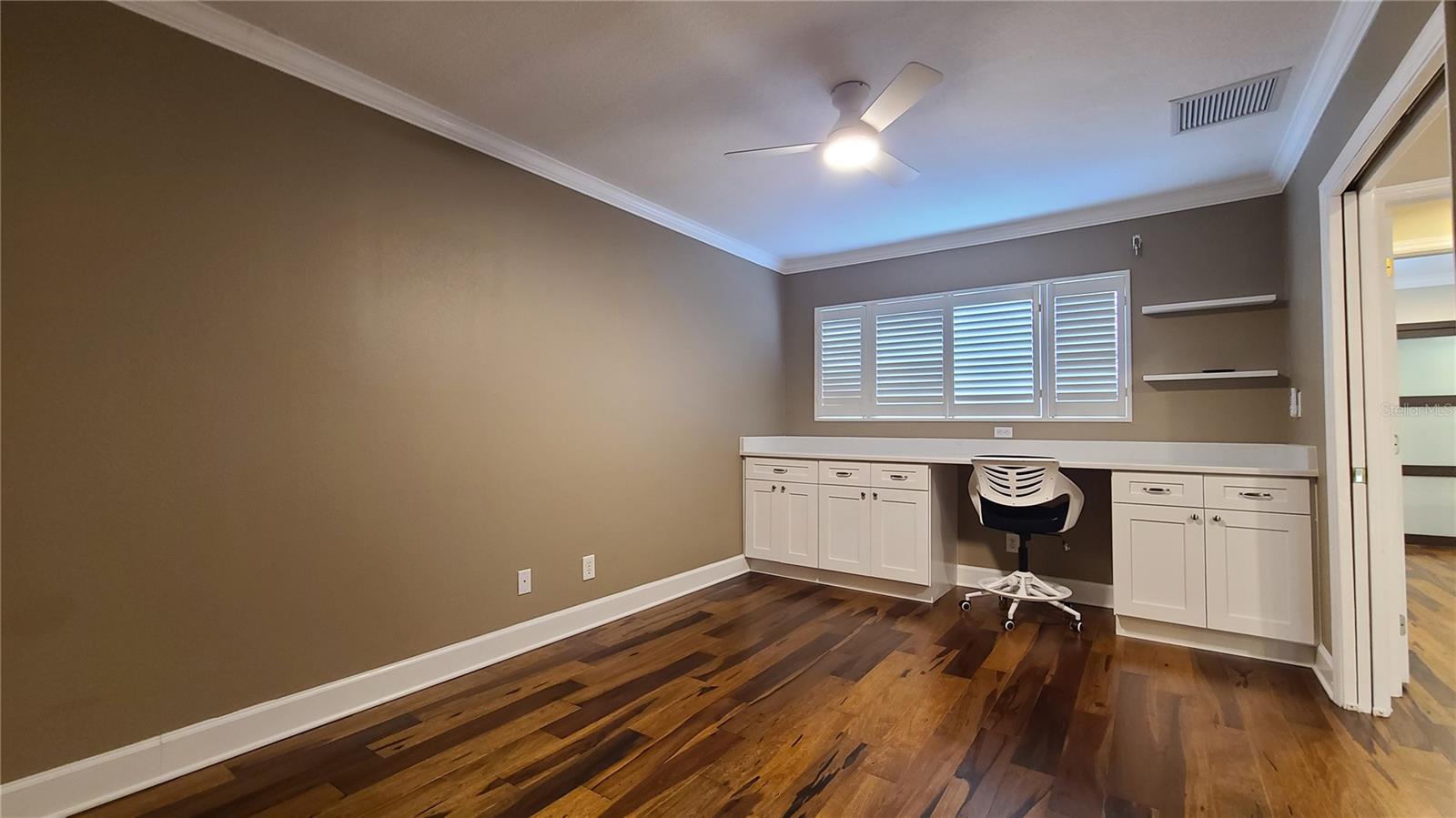 Image 43 of 58 For 114 Targa Court