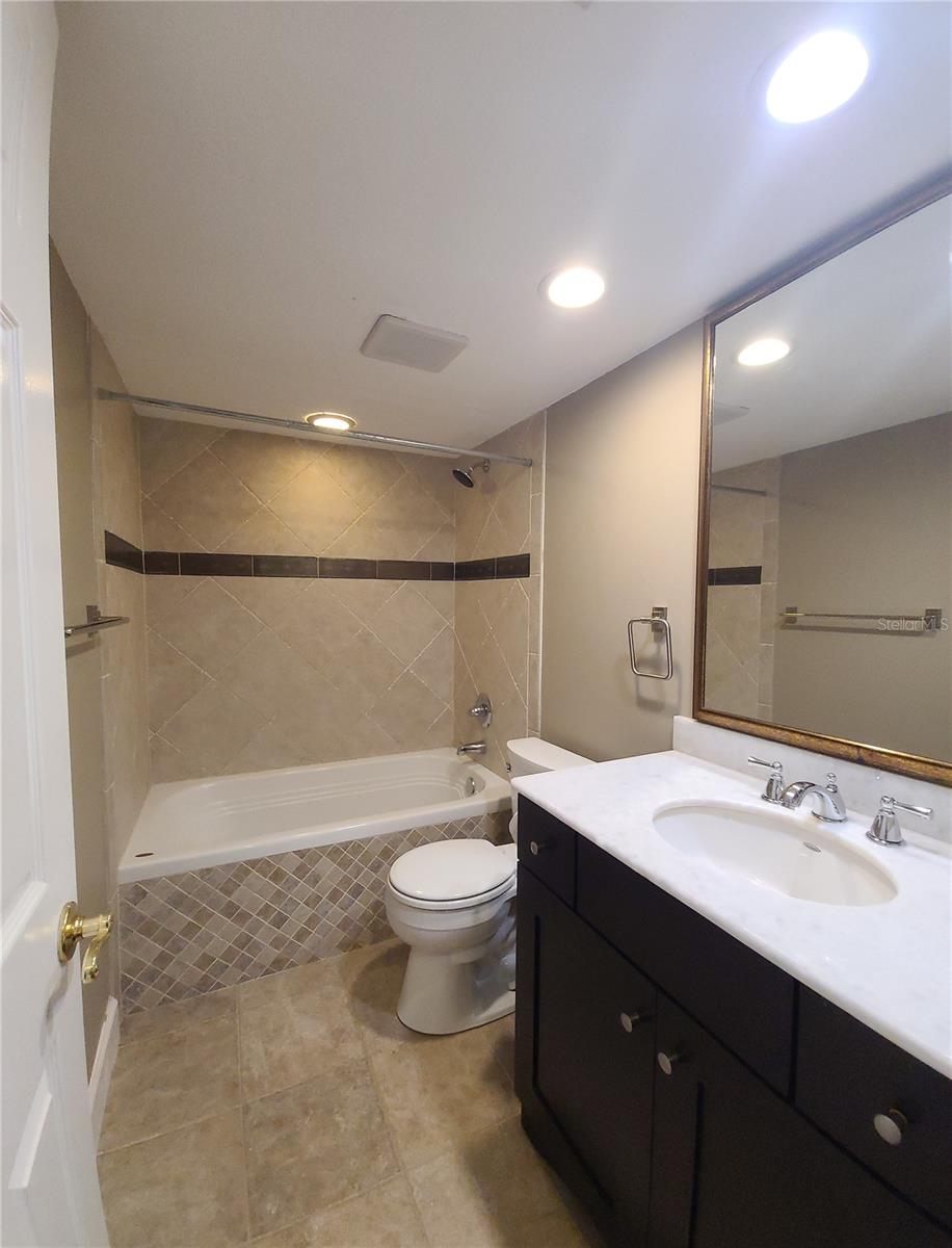 Image 44 of 58 For 114 Targa Court