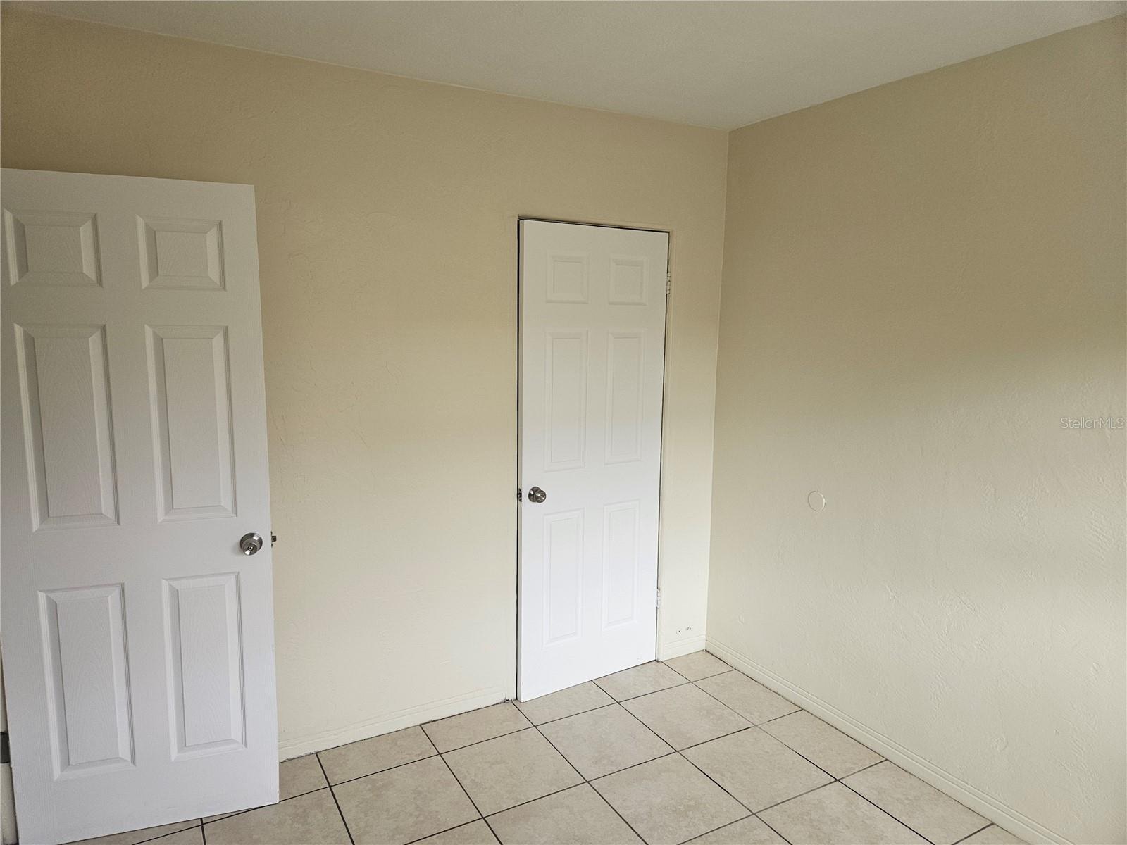 Image 7 of 15 For 1776 Yale Street S