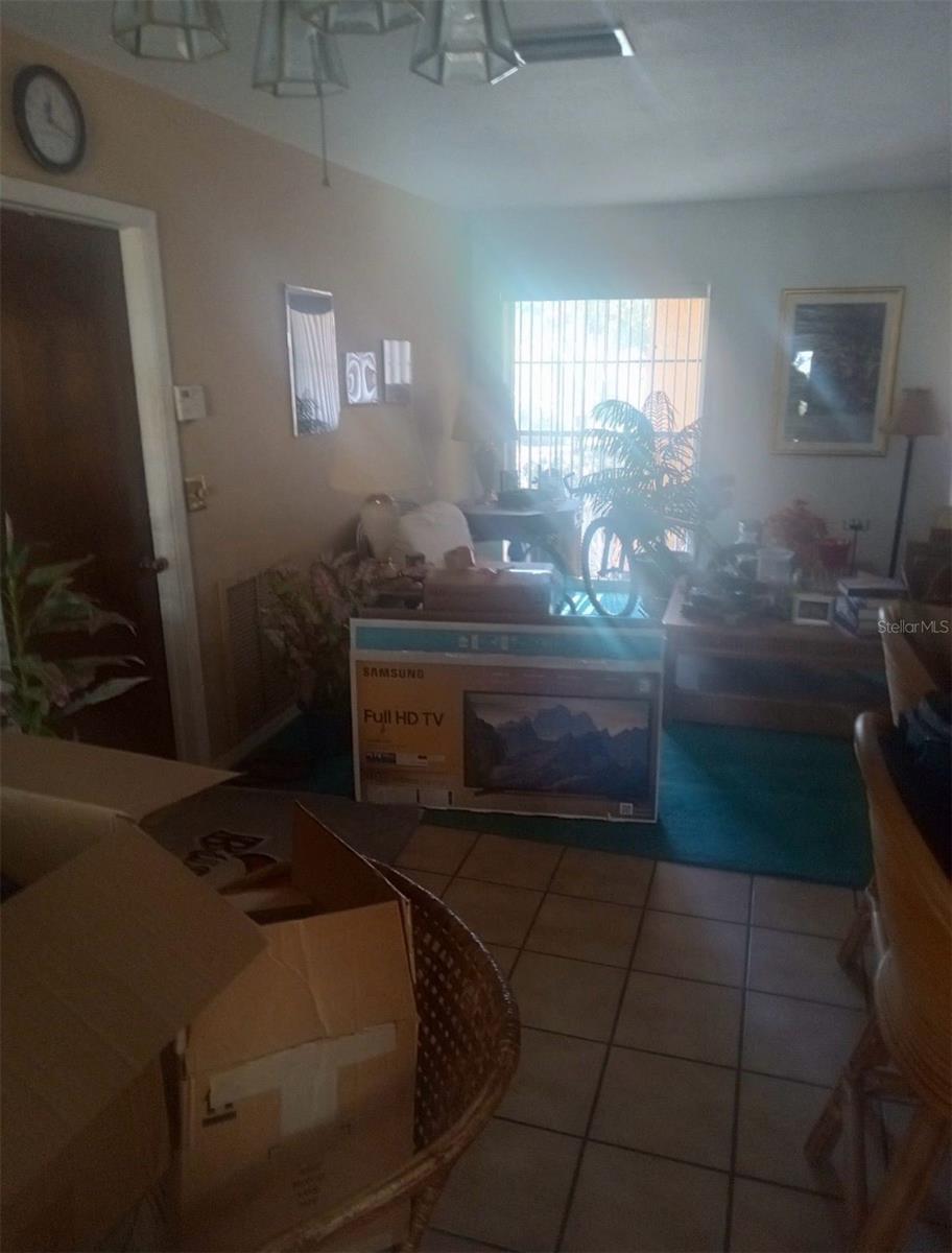 Image 6 of 27 For 528 Lantern Circle