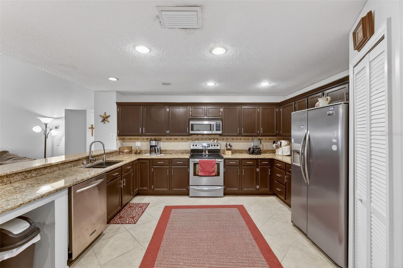 Image 12 of 31 For 9410 Pebble Glen Avenue