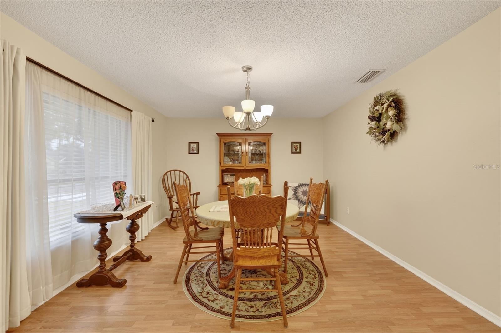 Image 13 of 31 For 9410 Pebble Glen Avenue