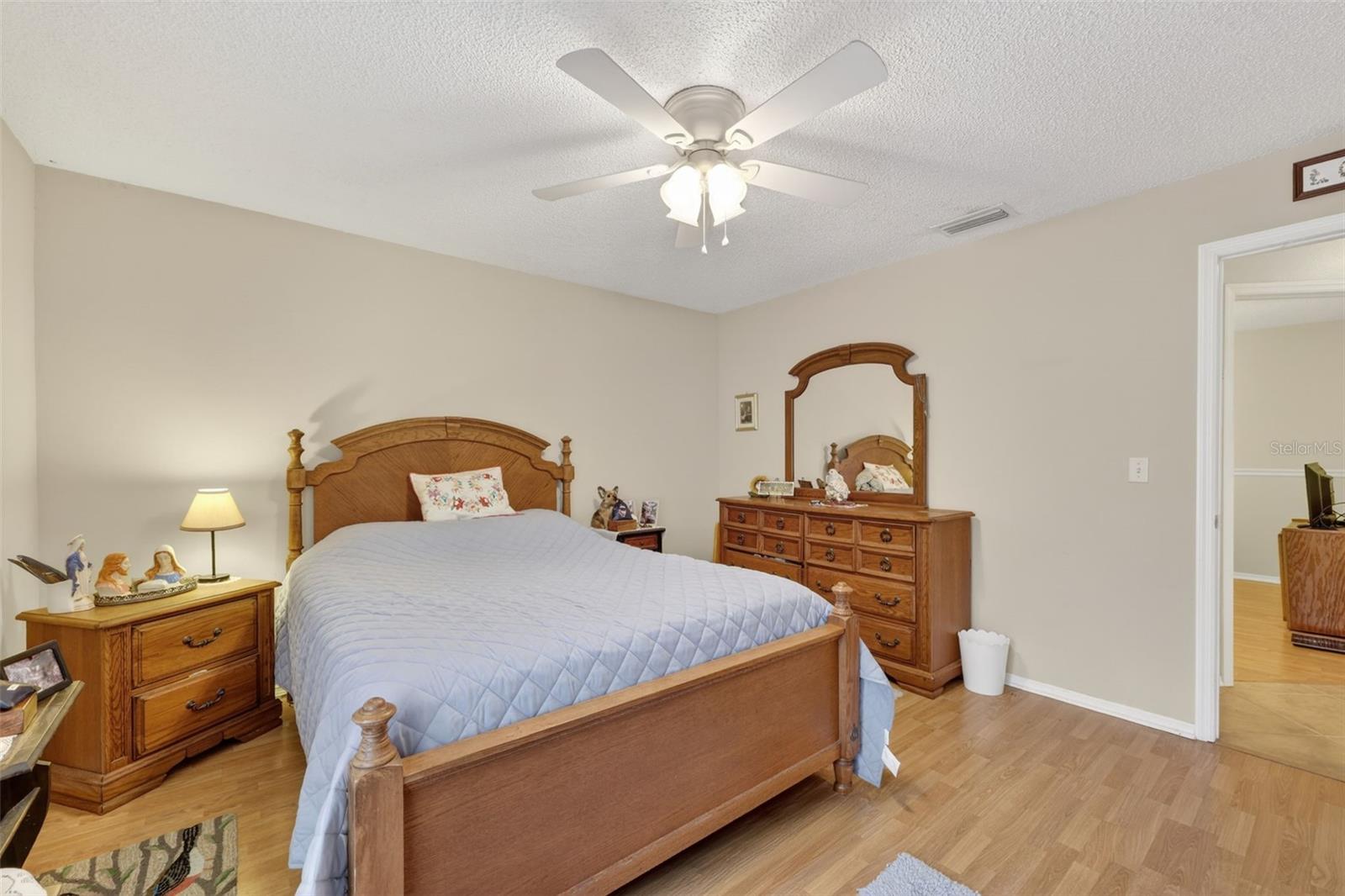 Image 18 of 31 For 9410 Pebble Glen Avenue