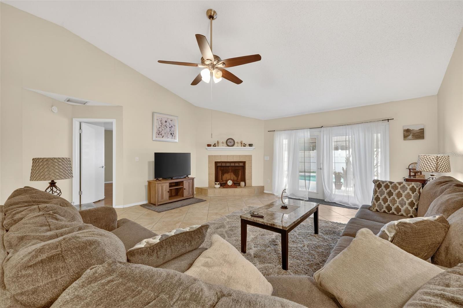 Image 6 of 31 For 9410 Pebble Glen Avenue