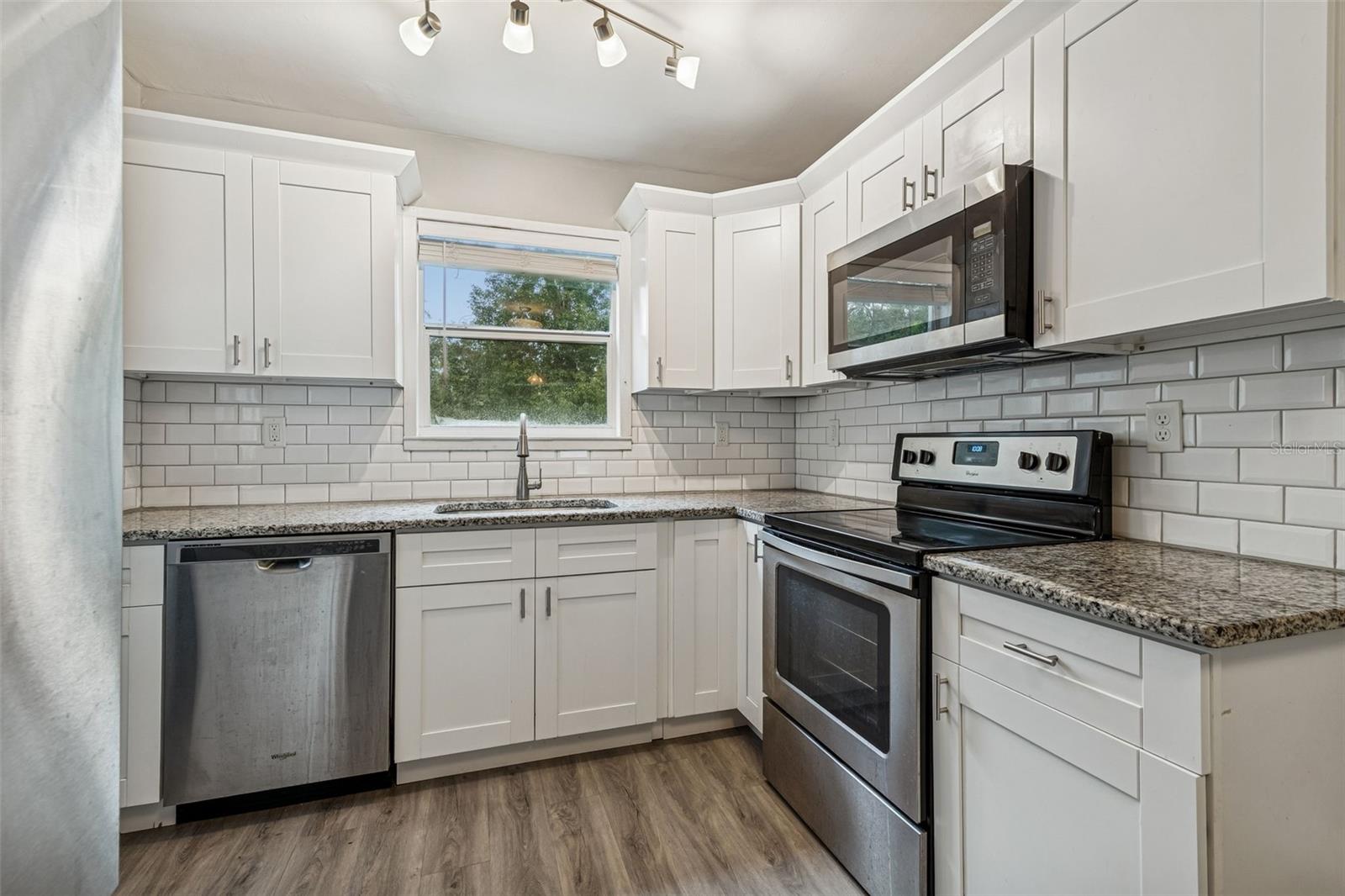 Image 10 of 35 For 1206 Crenshaw Street